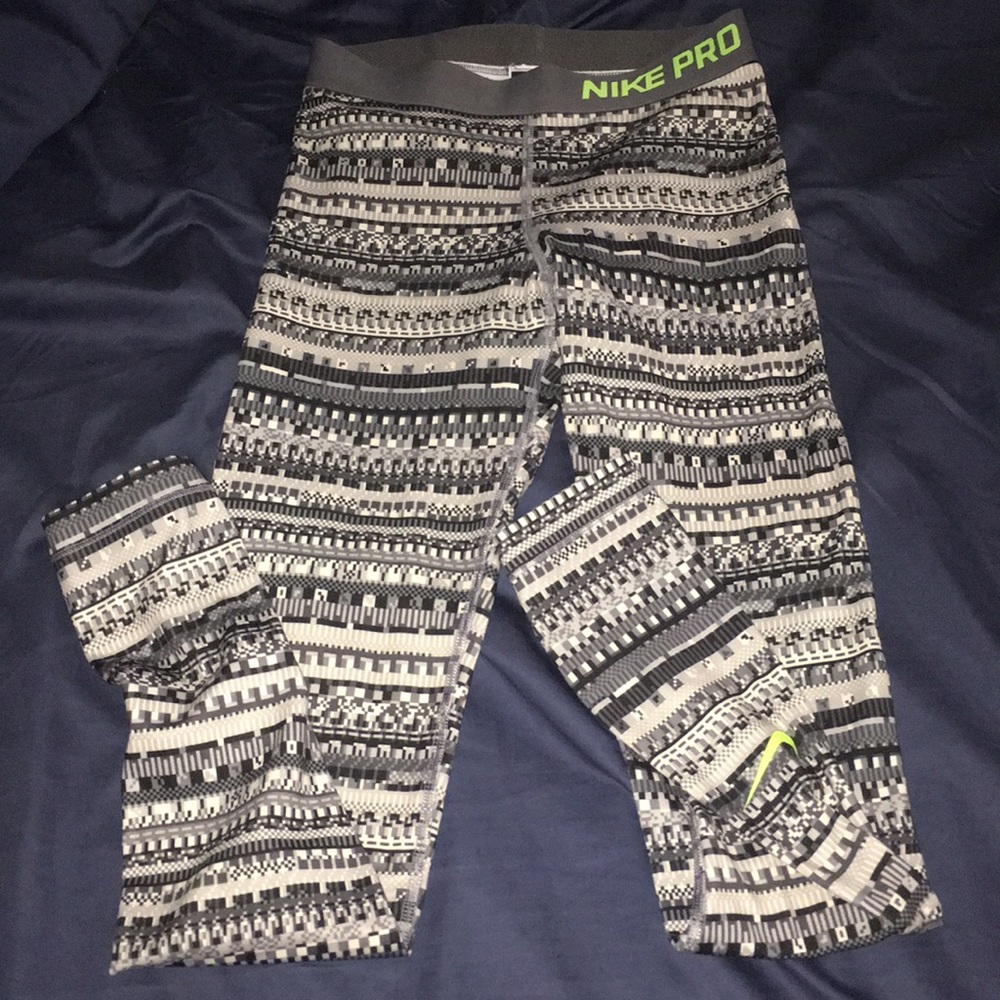 Nike pro workout pants